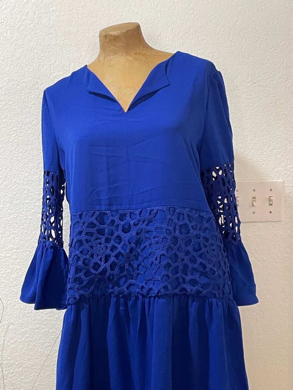 NWT $215 Sapphire Blue Gauze & Guipure Laser Cut Lace Dress JOSEPH RIBKOFF S 8 - Picture 5 of 9